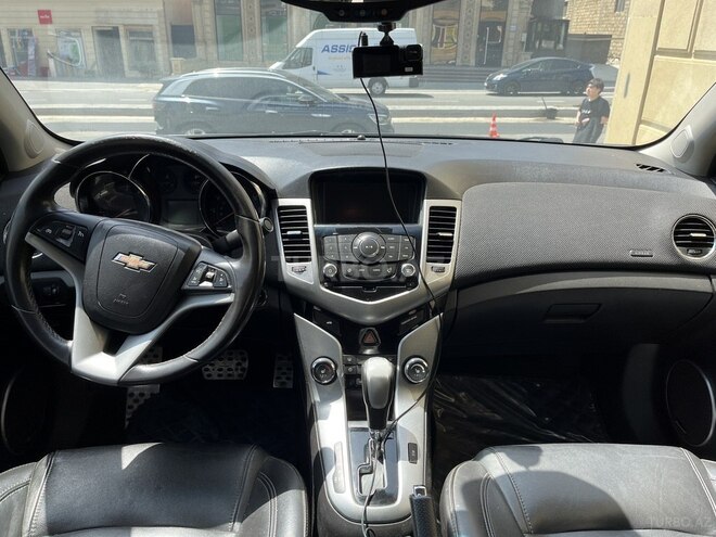 Chevrolet Cruze-6