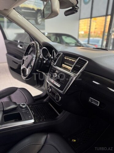 Mercedes ML 430 4MATIC-17