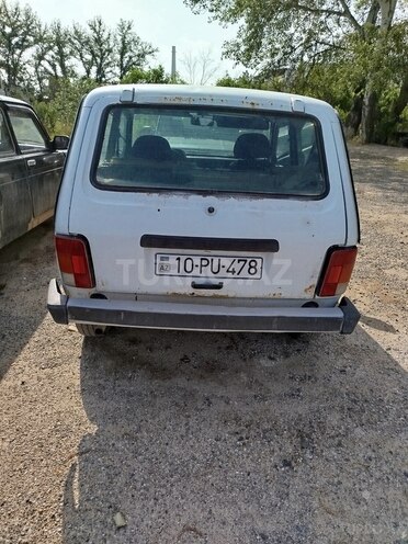 LADA (VAZ) Niva 2013, 300,000 km - 1.6 l - Şirvan