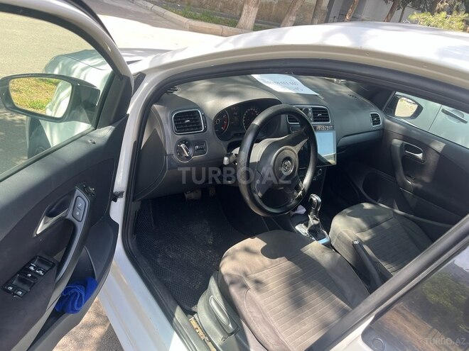 Volkswagen Polo 2010, 280,000 km - 1.4 л - Bakı