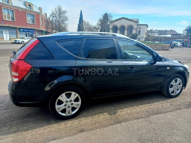 Kia  2010, 184,000 km - 1.4 l - Gəncə
