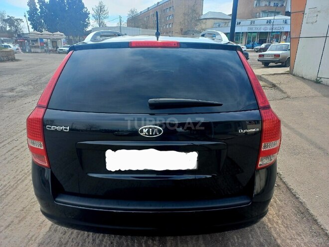 Kia  2010, 184,000 km - 1.4 l - Gəncə
