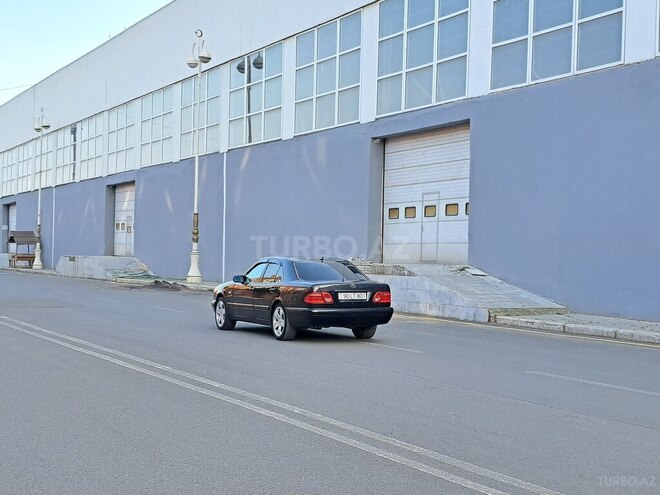 Mercedes E 240 1998, 337,412 km - 2.4 l - Gəncə