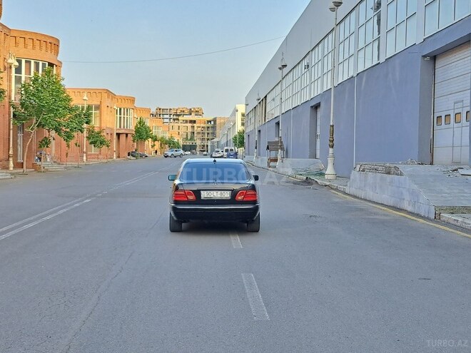 Mercedes E 240 1998, 337,412 km - 2.4 l - Gəncə