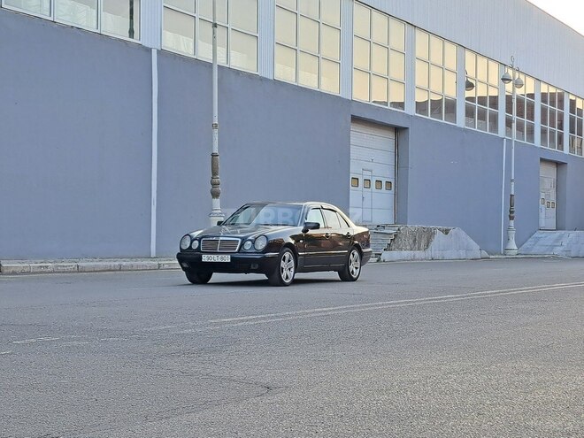 Mercedes E 240 1998, 337,412 km - 2.4 l - Gəncə