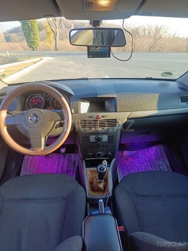 Opel Astra 2005, 312,000 km - 1.4 l - Zaqatala