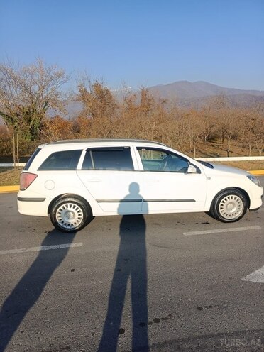 Opel Astra 2005, 312,000 km - 1.4 l - Zaqatala