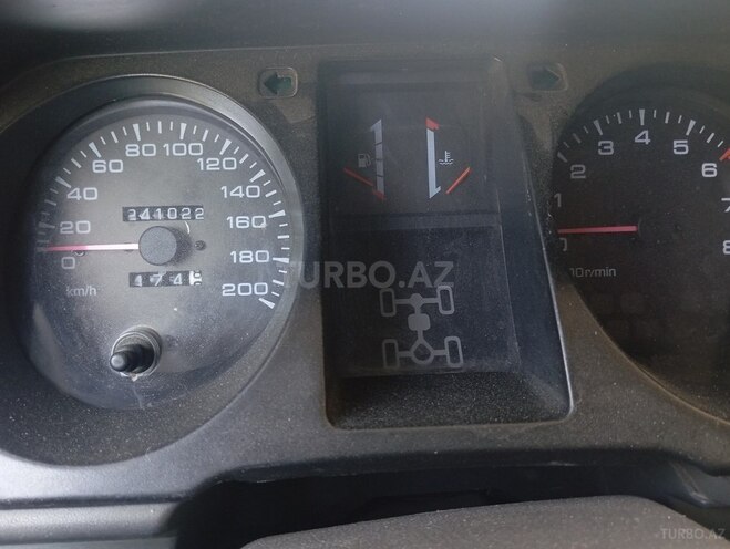 Mitsubishi Pajero 1998, 240,000 km - 2.4 l - Bakı