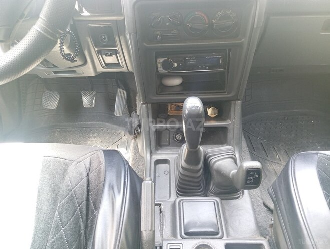 Mitsubishi Pajero 1998, 240,000 km - 2.4 l - Bakı