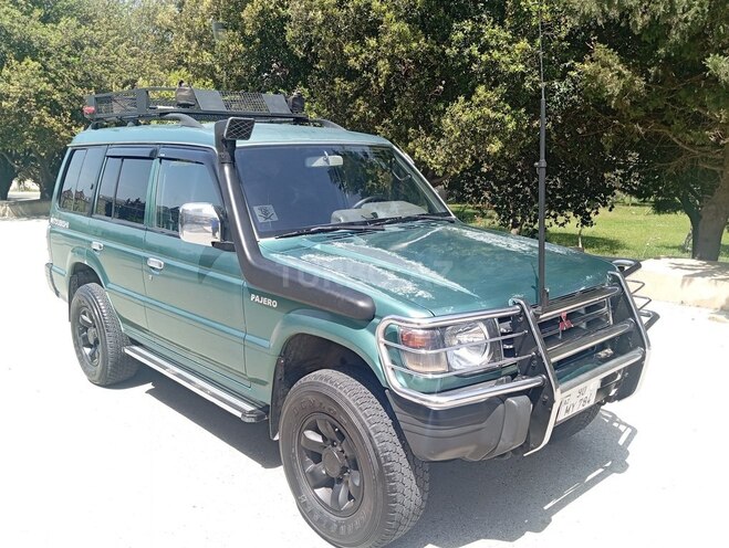 Mitsubishi Pajero 1998, 240,000 km - 2.4 l - Bakı