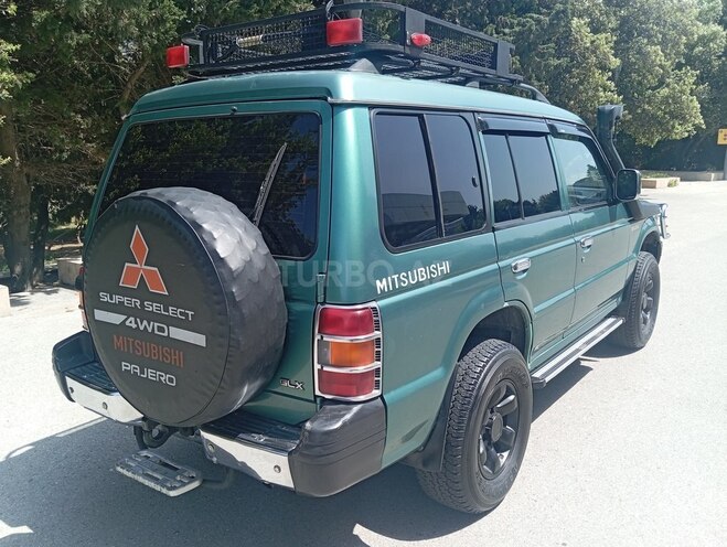 Mitsubishi Pajero 1998, 240,000 km - 2.4 l - Bakı