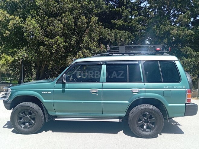 Mitsubishi Pajero 1998, 240,000 km - 2.4 l - Bakı