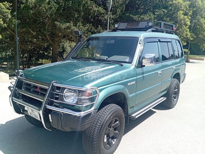 Mitsubishi Pajero 1998, 240,000 km - 2.4 l - Bakı