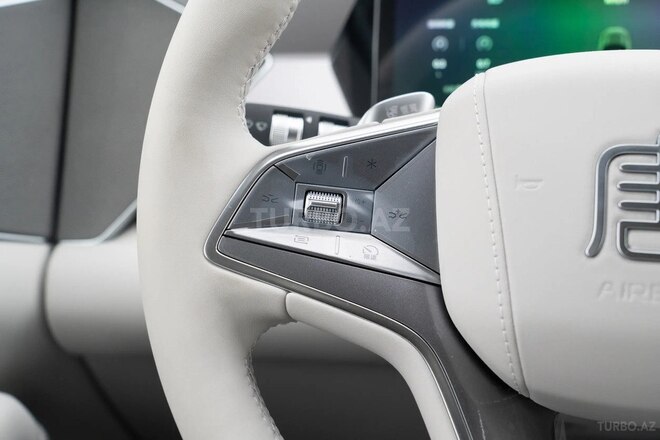 BYD Tang L-13