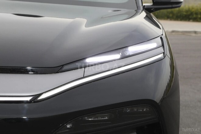 BYD Tang L-7