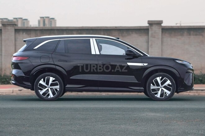 BYD Tang L-6