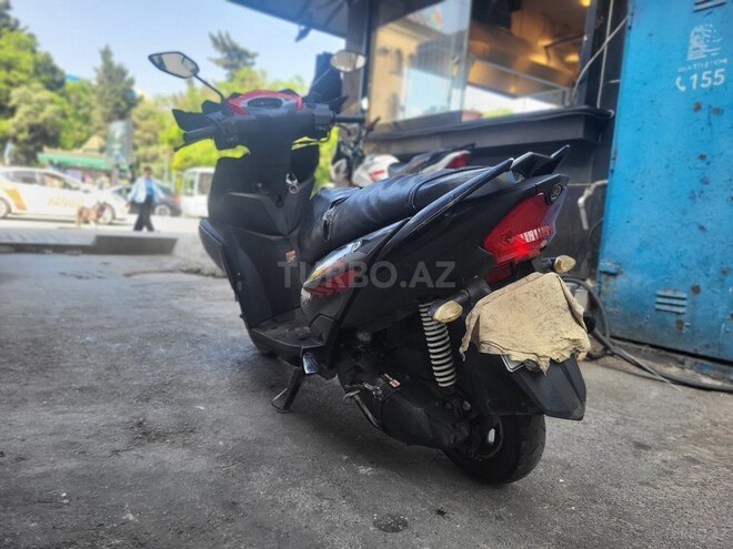 Yamaha RayZR Street Rally 125-3