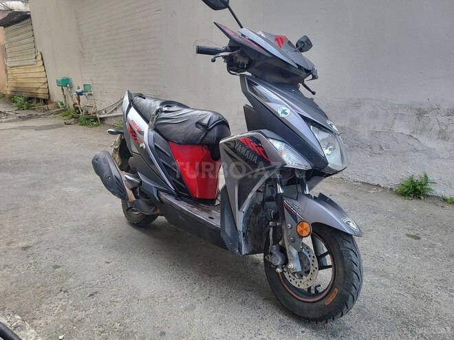 Yamaha RayZR Street Rally 125-5