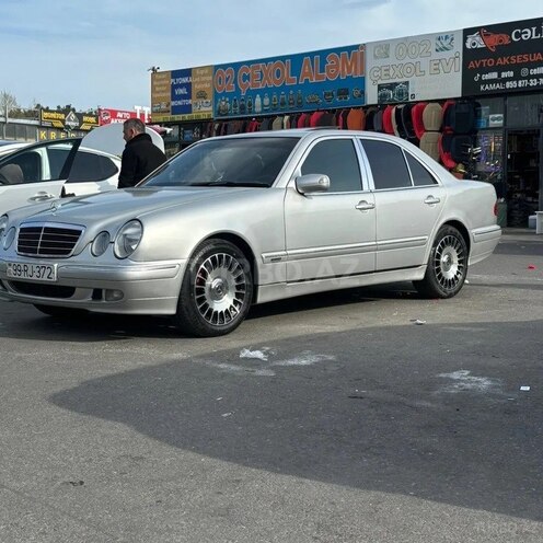 Mercedes E 200 2000, 285,666 km - 2.0 l - Bakı