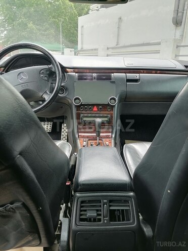 Mercedes E 280 2001, 396,200 km - 2.8 l - Bərdə