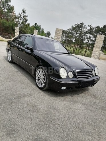 Mercedes E 280 2001, 396,200 km - 2.8 l - Bərdə
