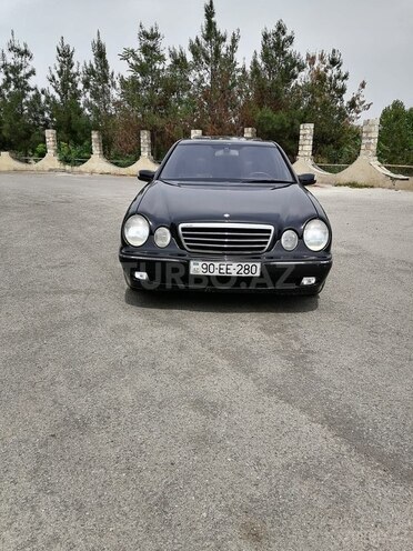 Mercedes E 280 2001, 396,200 km - 2.8 l - Bərdə