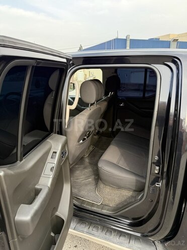 Nissan Navara 2013, 295,000 km - 2.5 l - Bakı