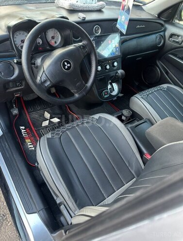 Mitsubishi Airtrek 2004, 217,000 km - 2.0 l - Bakı