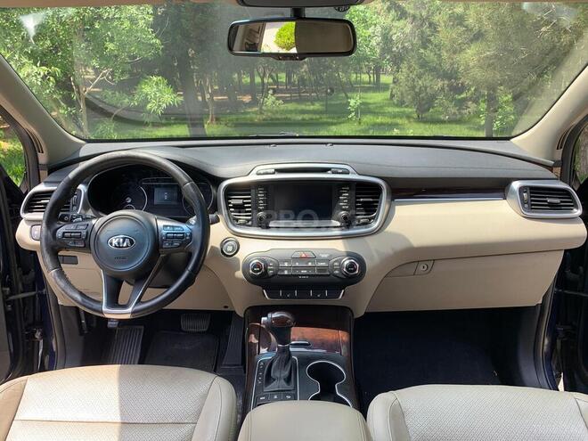 Kia Sorento-9