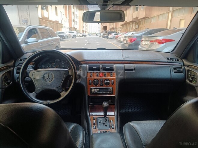 Mercedes E 240 1998, 485,000 km - 2.4 l - Bakı