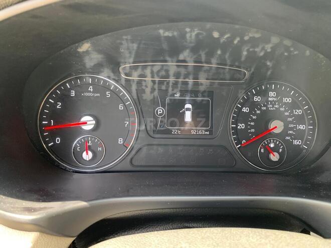 Kia Sorento-12