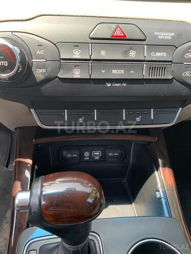 Kia Sorento-14
