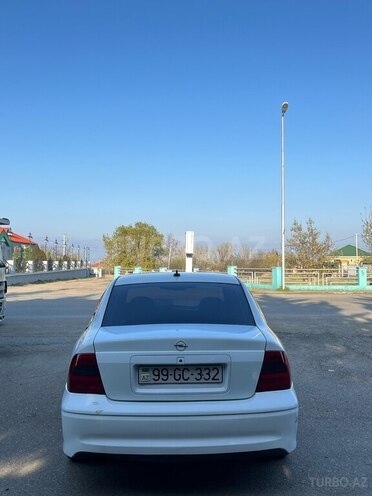 Opel Vectra 2000, 310,000 km - 1.8 l - Qazax