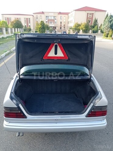 Mercedes E 300 d 1993, 5,365,445 km - 3.0 l - Bərdə