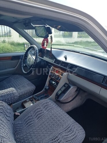 Mercedes E 300 d 1993, 5,365,445 km - 3.0 l - Bərdə
