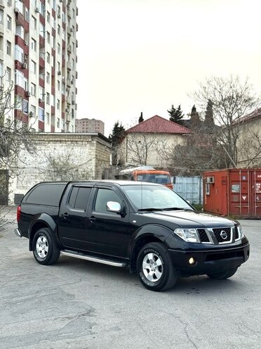 Nissan Navara 2013, 295,000 km - 2.5 l - Bakı
