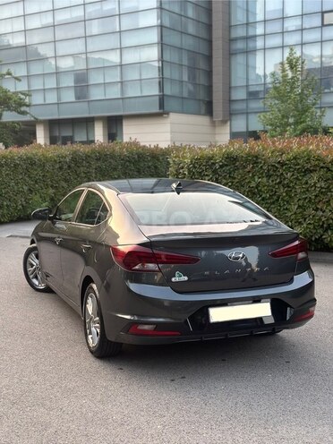 Hyundai Elantra 2019, 107,500 km - 2.0 l - Bakı