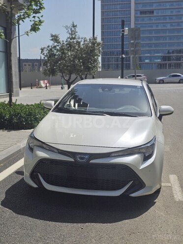 Toyota Corolla 2018, 90,000 km - 1.8 l - Bakı
