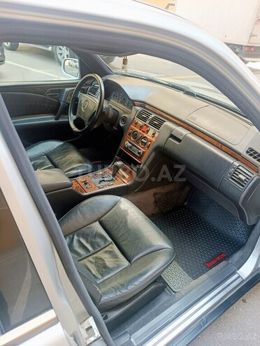 Mercedes E 240 1998, 485,000 km - 2.4 l - Bakı