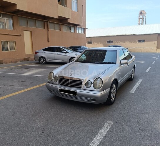 Mercedes E 240 1998, 485,000 km - 2.4 l - Bakı