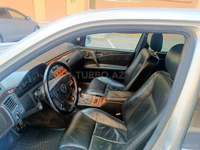 Mercedes E 240 1998, 485,000 km - 2.4 l - Bakı