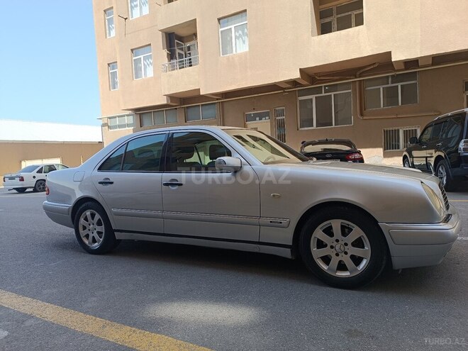 Mercedes E 240 1998, 485,000 km - 2.4 l - Bakı