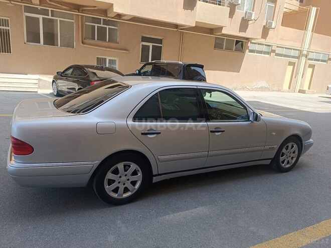 Mercedes E 240 1998, 485,000 km - 2.4 l - Bakı