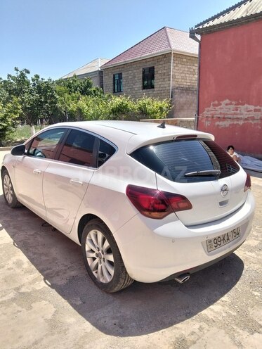 Opel Astra 2011, 152,000 km - 1.6 l - Bakı