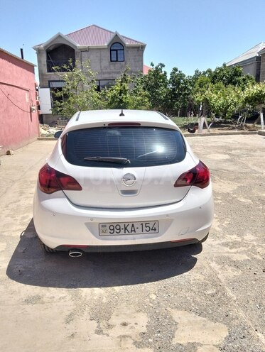 Opel Astra 2011, 152,000 km - 1.6 l - Bakı