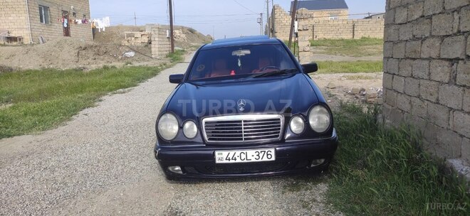 Mercedes E 230 1995, 200,000 km - 2.3 l - Masallı