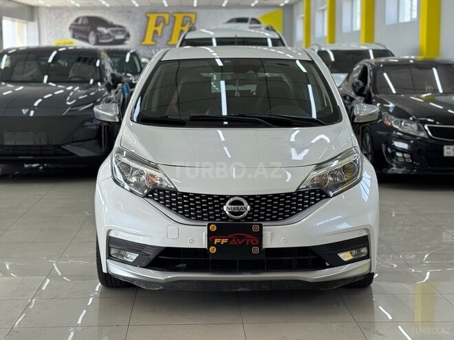 Nissan Note-2