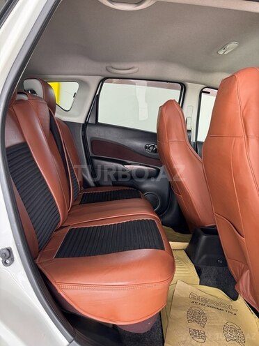Nissan Note-7