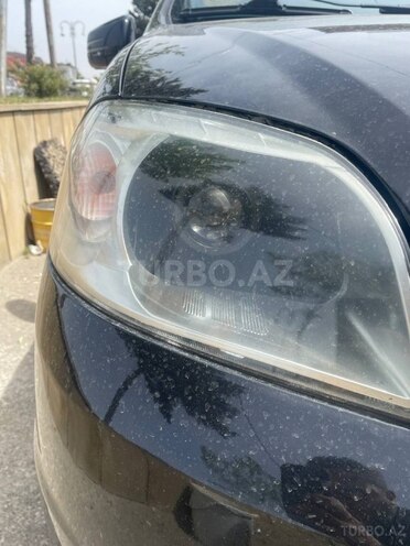 Chevrolet Aveo-8