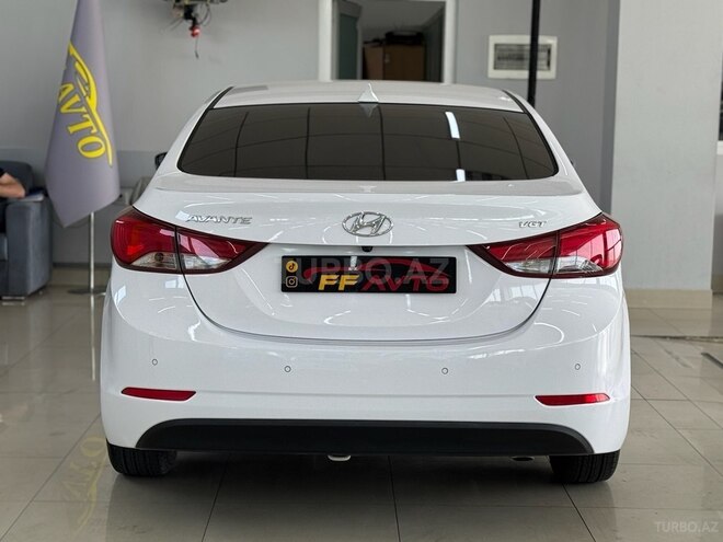 Hyundai Elantra 2015, 132,000 km - 1.6 l - Bakı